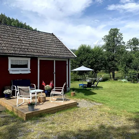 Riverside Bliss - Cozy 1-bedroom With Parking & Wifi Near Tvedestrand Apartment *