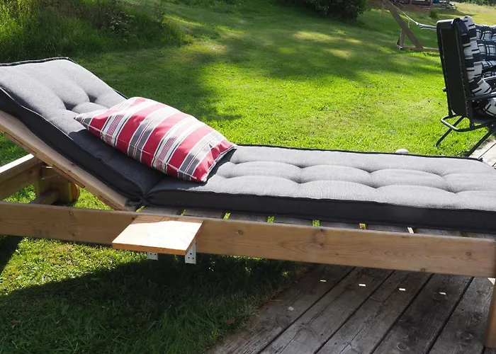 Riverside Bliss - Cozy 1-bedroom With Parking & Wifi Near Tvedestrand Appartement *