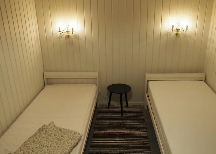 Appartement Riverside Bliss - Cozy 1-bedroom With Parking & Wifi Near Tvedestrand Vegårshei