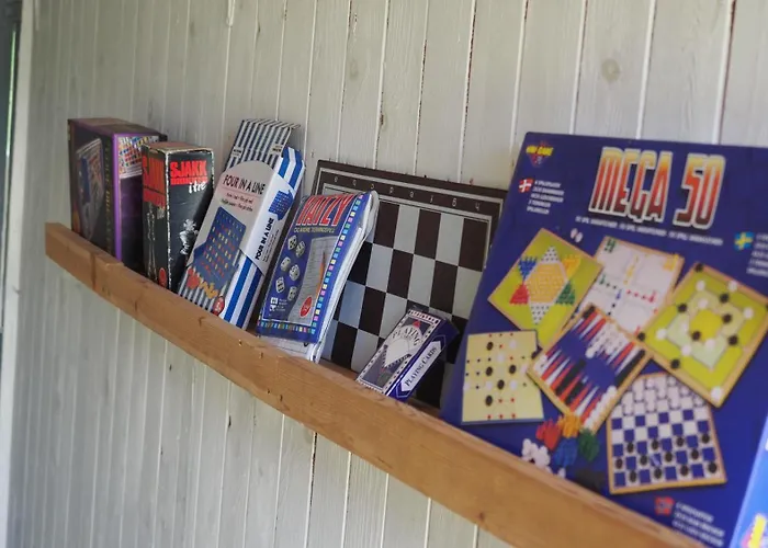 Apartment Riverside Bliss - Cozy 1-bedroom With Parking & Wifi Near Tvedestrand Vegårshei